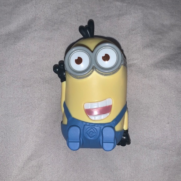 Despicable Me Toy Set Bundle of two (Minion & Machine) Action Figure Lot - Picture 3 of 5